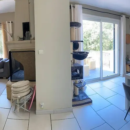 Вилла Grande Avec Piscine Beaulieu (Herault)