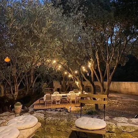 Grande Avec Piscine Beaulieu (Herault)